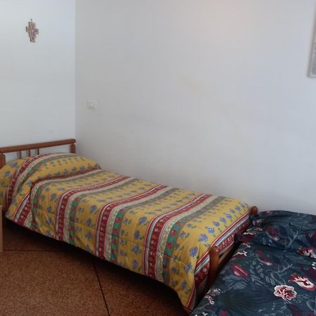 Rosy House Apartment Genoa Bagian luar foto